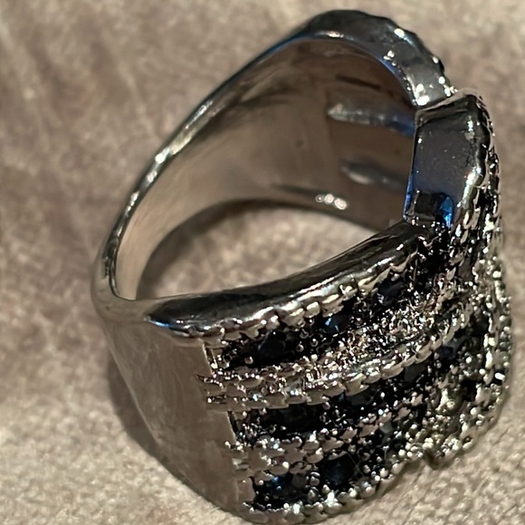Blue & White Cz Diamond Pave Twist Ring Size 7.5 - Picture 3 of 6